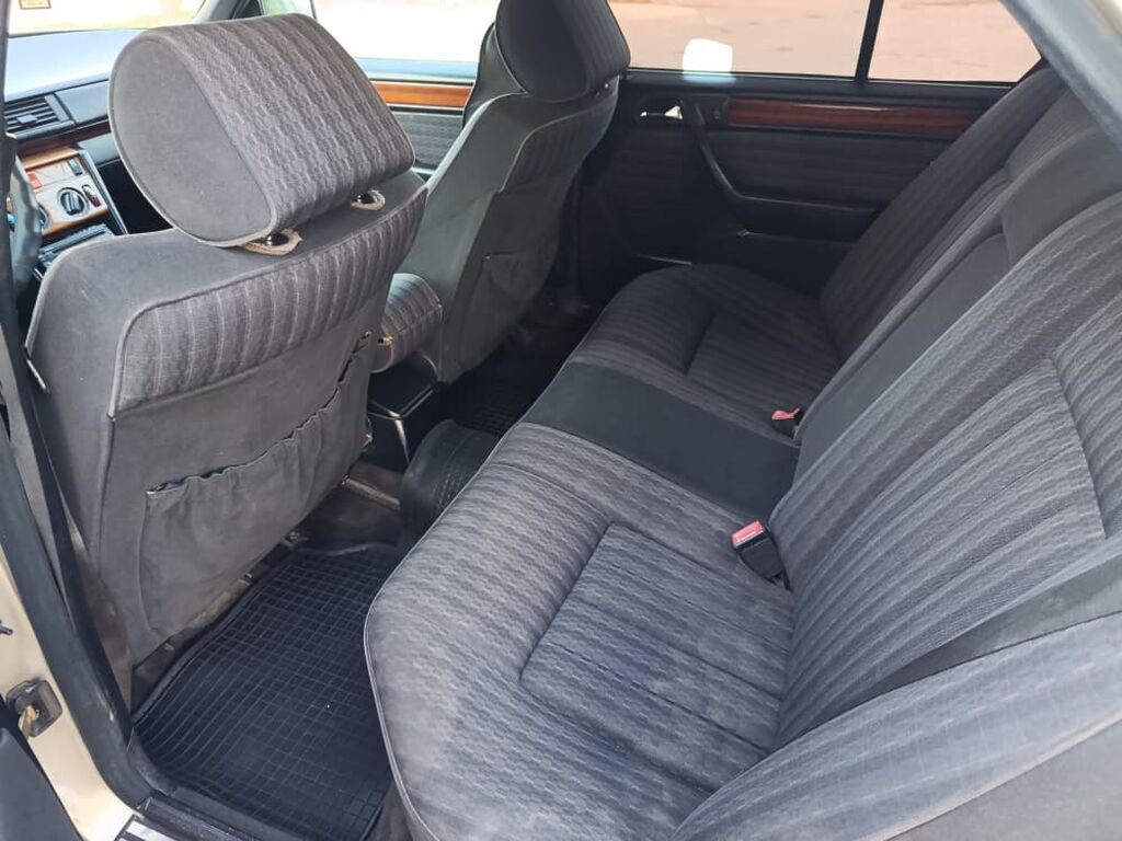 Mercedes-Benz W124: 1993 г., 2.2 л, Автомат, Бензин, Седан: фото 6