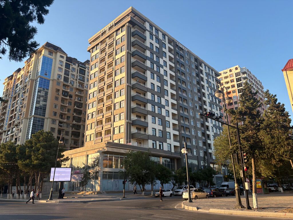 3 otaqlı, Yeni tikili, 126 kv. m