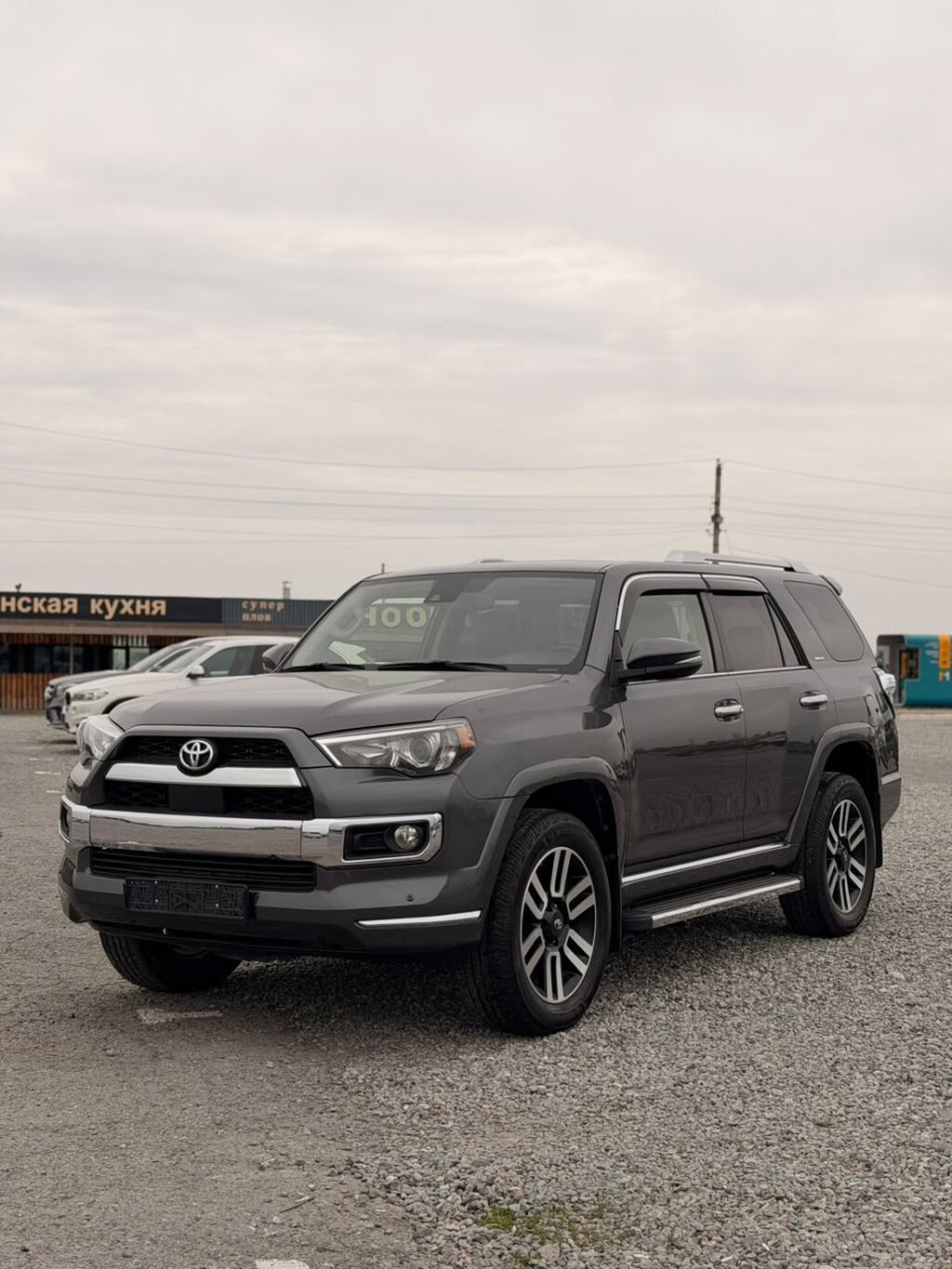 Toyota 4Runner: 2020 г., 4 л, Автомат, Бензин, Внедорожник: фото 2