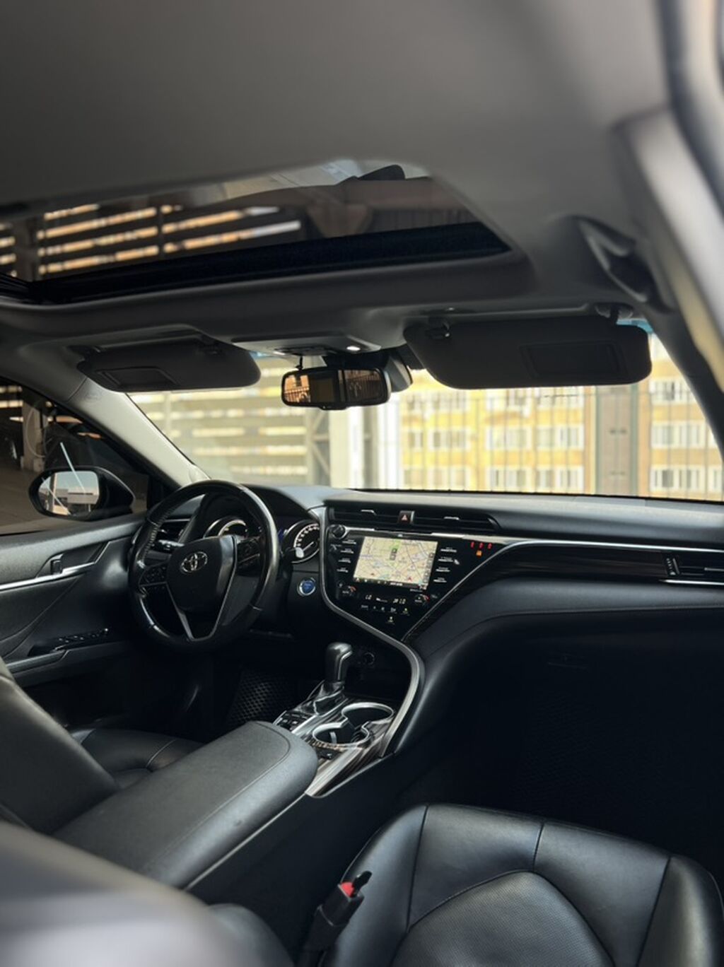 Toyota Camry: 2017 г., 2.5 л, Вариатор, Гибрид, Седан: фото 8