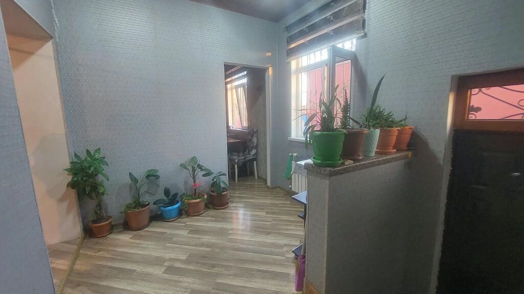 4 otaqlı, 100 kv. m, Kredit yoxdur, Orta təmir