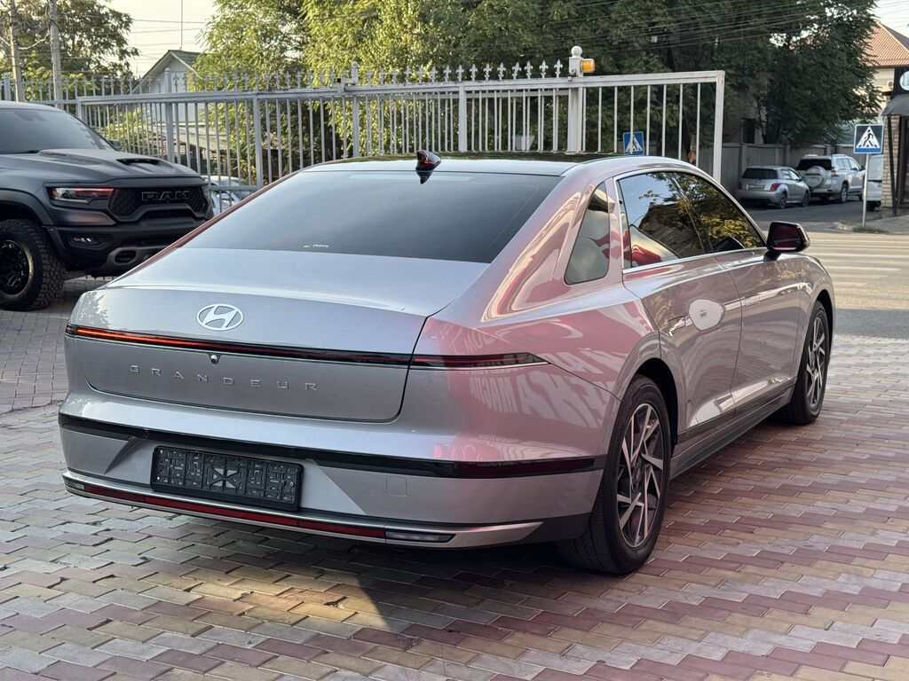 Hyundai Grandeur: 2023 г., 3.5 л, Автомат, Газ, Седан: фото 4