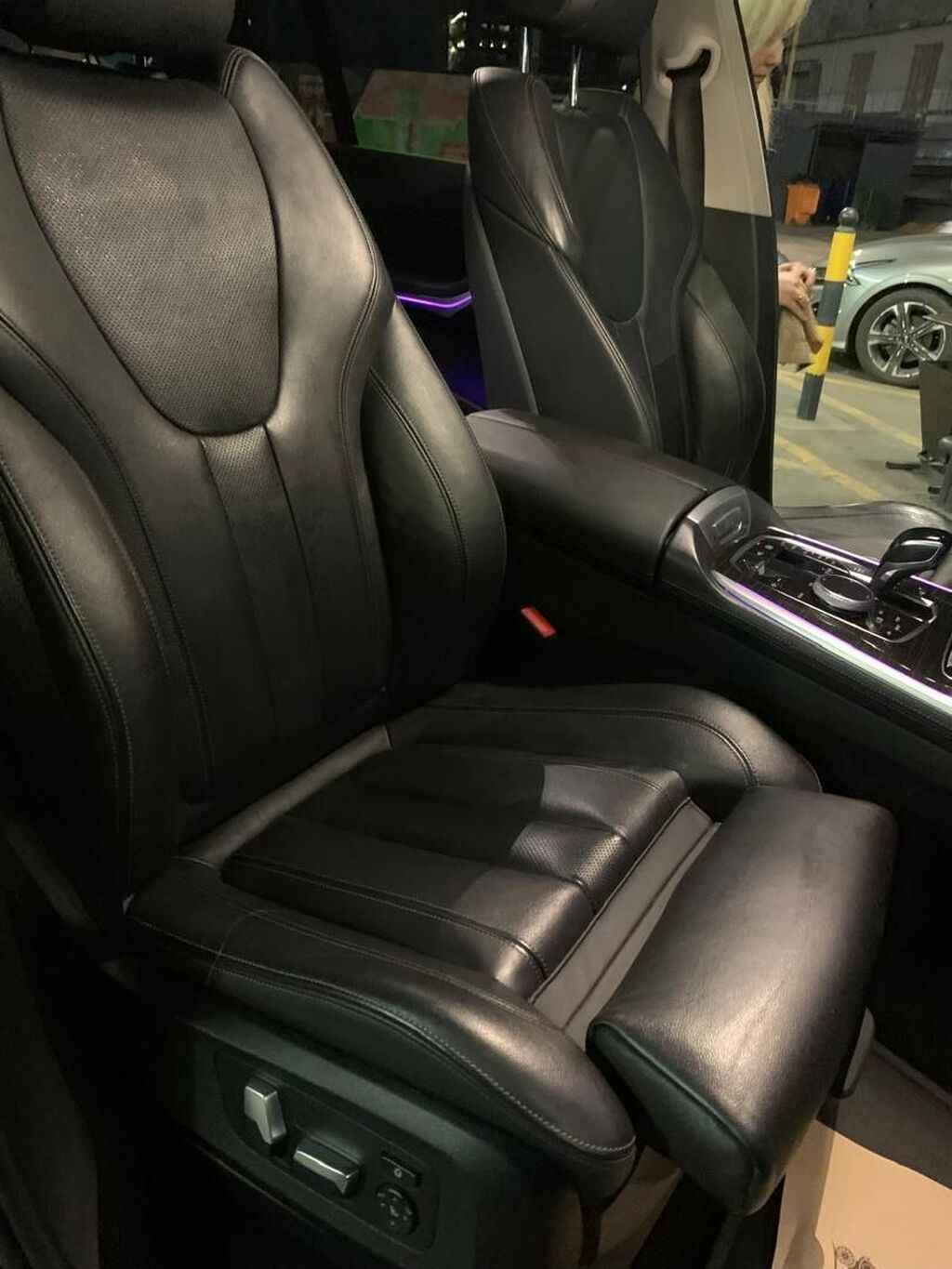 BMW X7 2019, 3.0 бензин, автомат, родная краска: фото 8