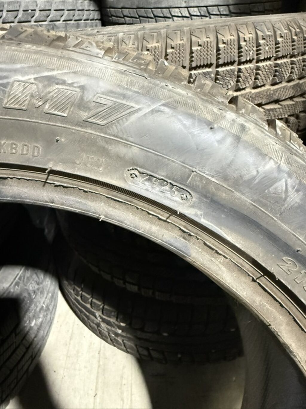 Зимние шины (набор из 4 шт.) - Размер: 215/55 R18 - Модель: Champiro: фото 4