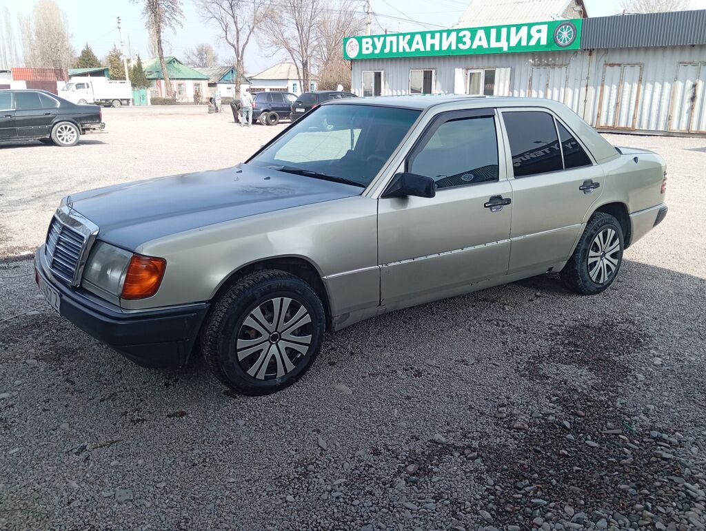 Mercedes-Benz W124