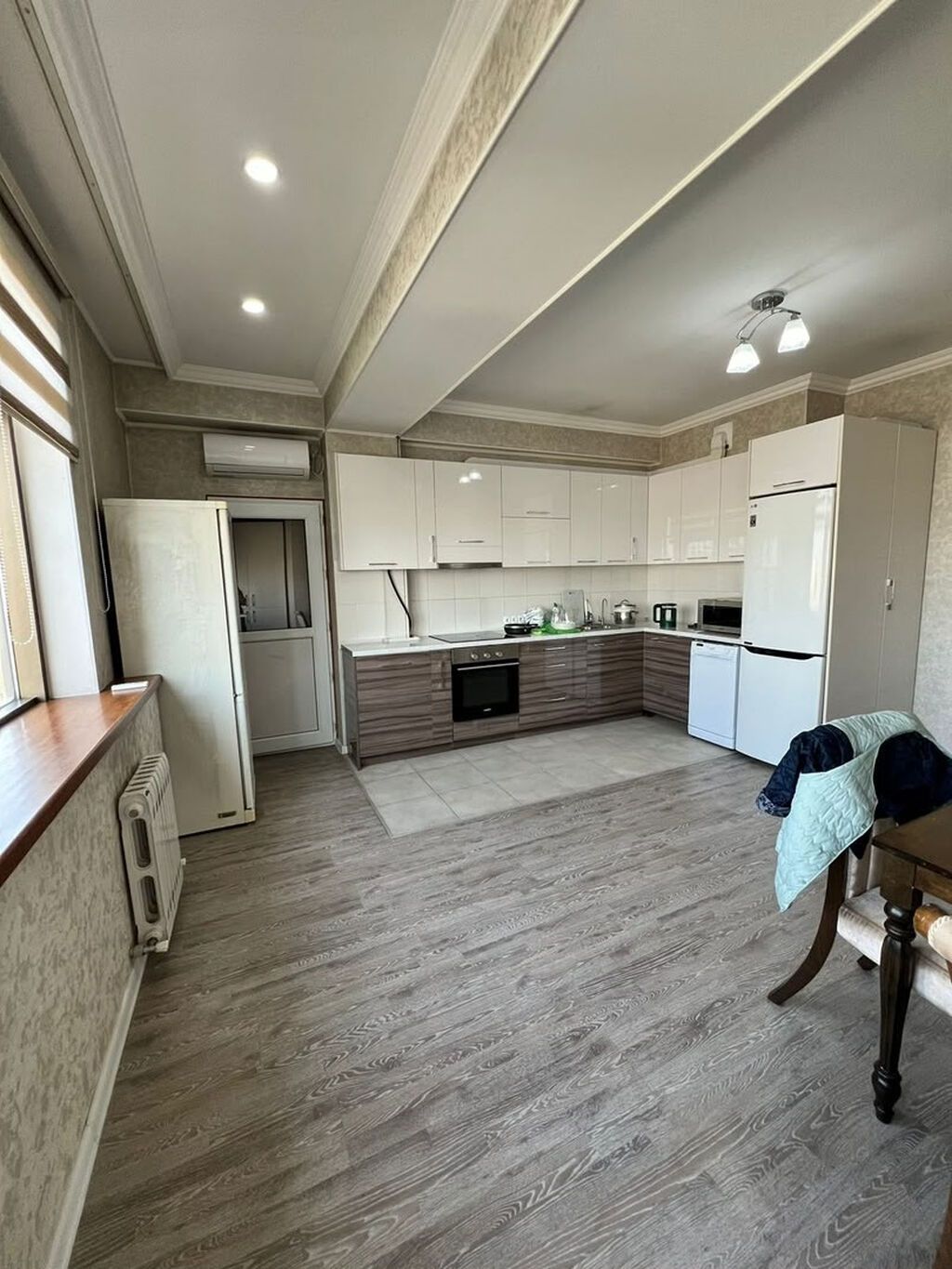 СДАЁТСЯ 4-КОМНАТНАЯ ЭЛИТНАЯ КВАРТИРА Площадь: 200 м² Адрес: ул: фото 2