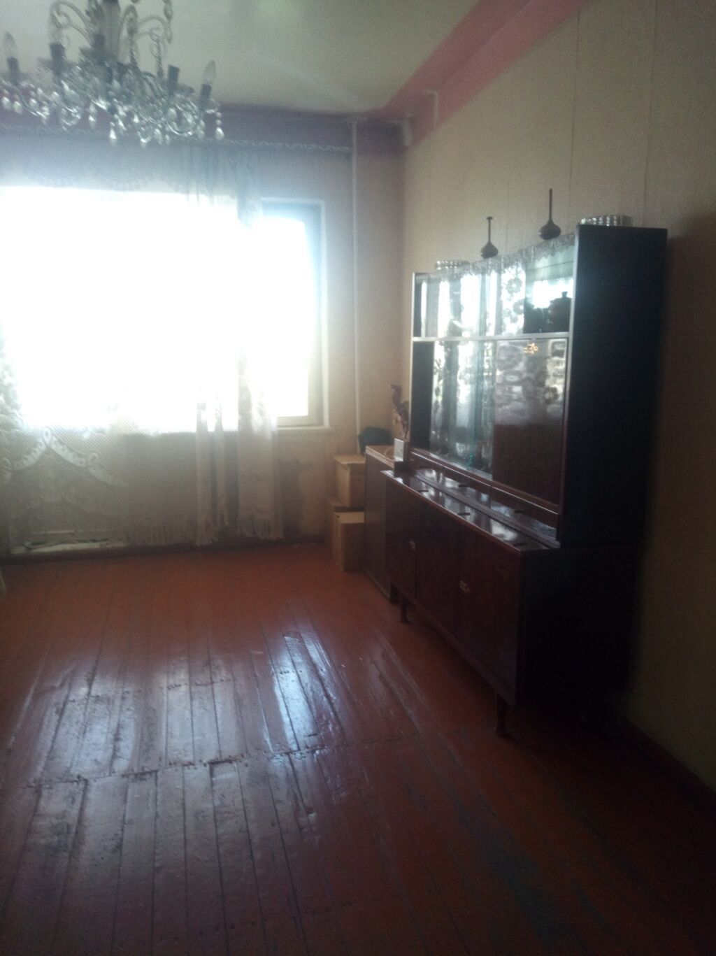 Bakı, Bakıxanov qəs., 5 otaqlı, Köhnə tikili, m. Neftçilər, 100 kv. m