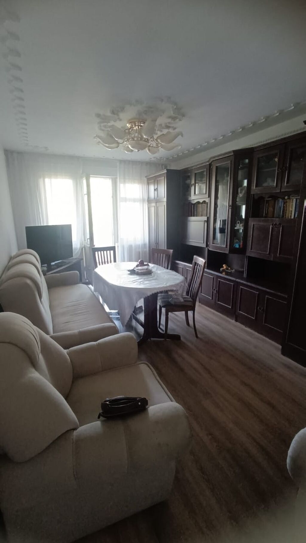3 комнаты, 58 м², 8 мкр 104 серия, 3 этаж, Требуется ремонт: фото 2