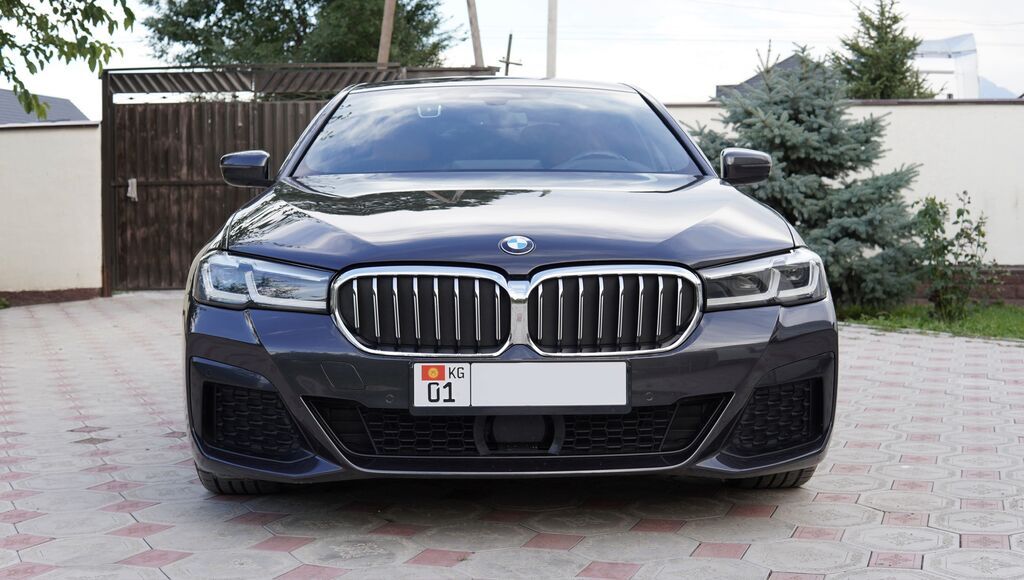 BMW 5 series: 2022 г., 2 л, Автомат, Бензин, Седан: фото 2