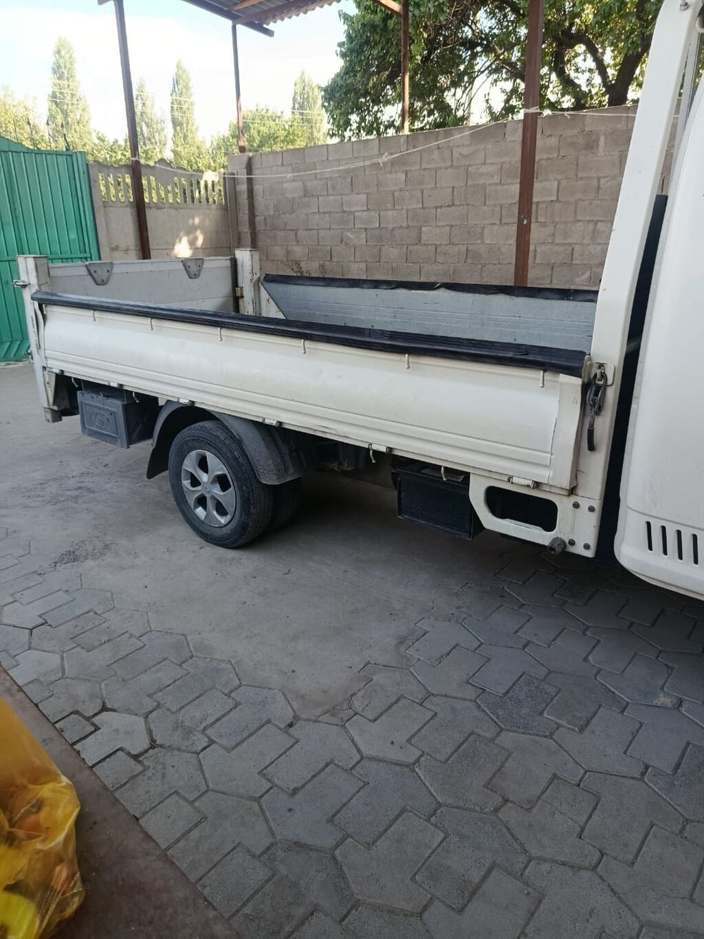 Hyundai Porter (бортовой малотоннажный грузовик) - Тип кузова: фото 3