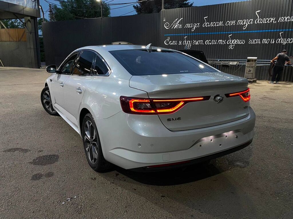 Renault Samsung SM6: 2019 г., 2 л, Робот, Бензин, Седан: фото 2
