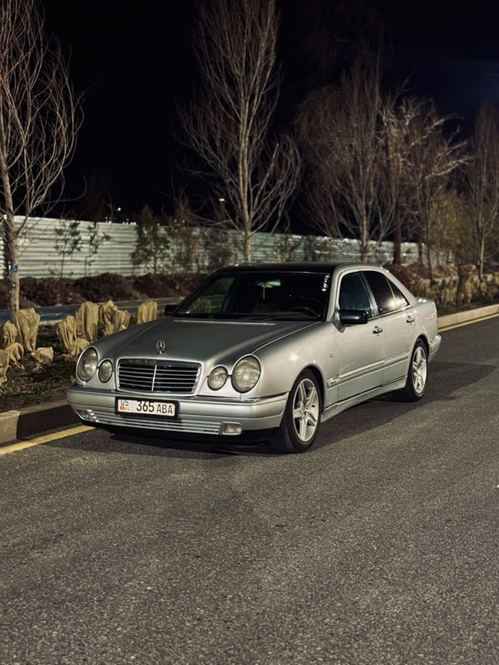 Mercedes-Benz E-Class: 1996 г., 3.2 л, Механика, Бензин, Седан: фото 5