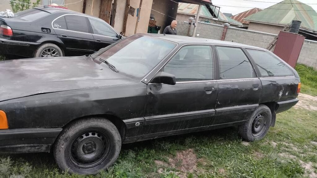 Audi 100: 1990 г., 2.3 л, Механика, Бензин, Универсал: фото 3