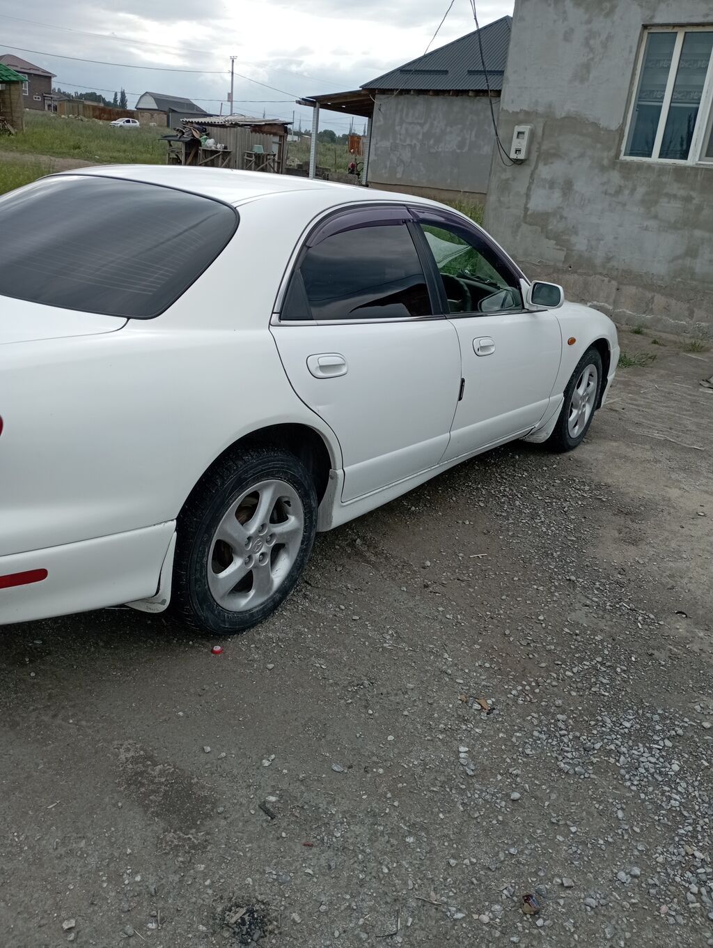 Mazda Millenia: 2003 г., 2.5 л, Автомат, Бензин, Седан: фото 4