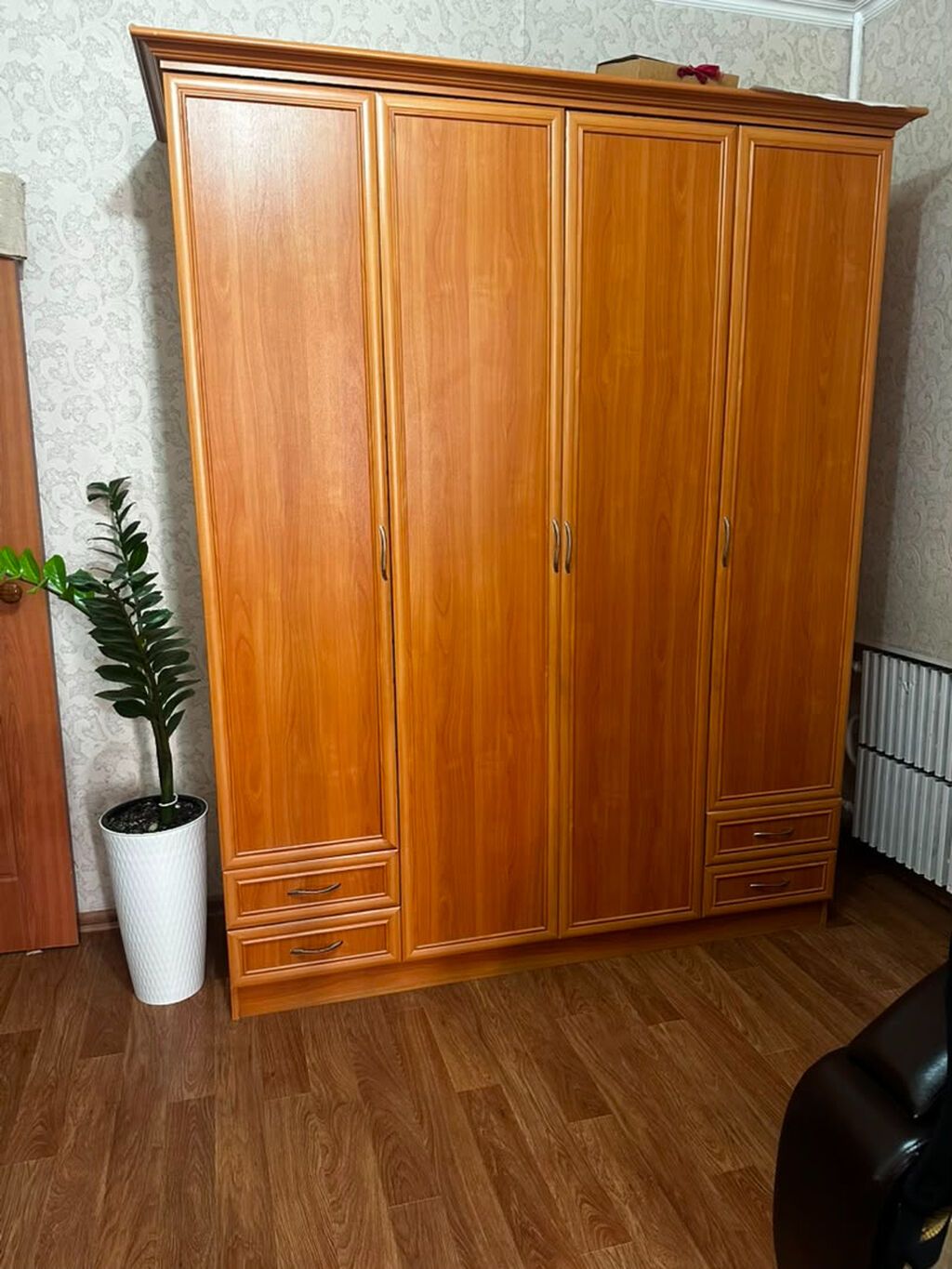 Шифоньер, шкаф для одежды, Б/у, Прямой: фото 2