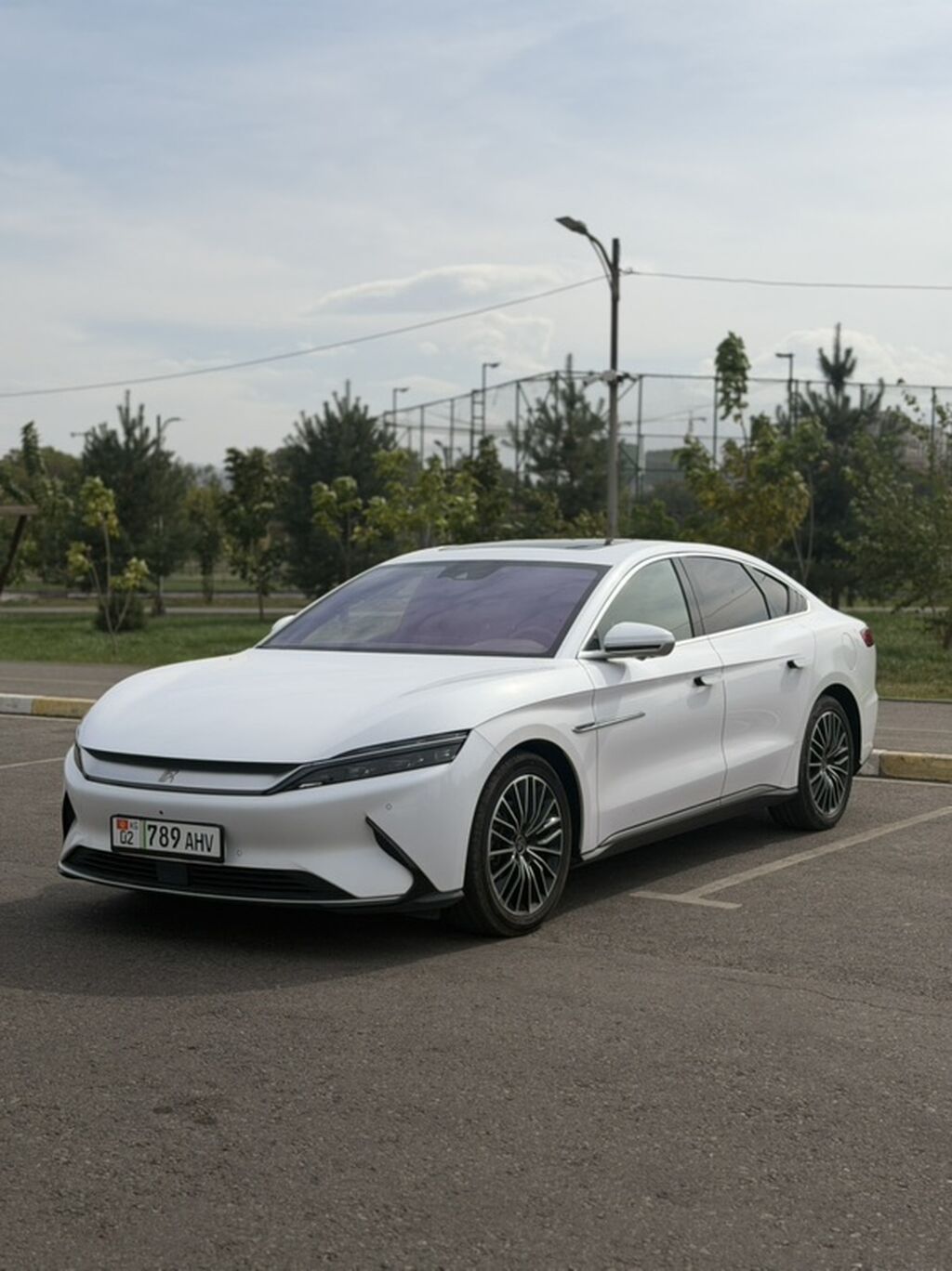 BYD Han EV: 2021 г., 1 л, Автомат, Электромобиль, Седан: фото 4