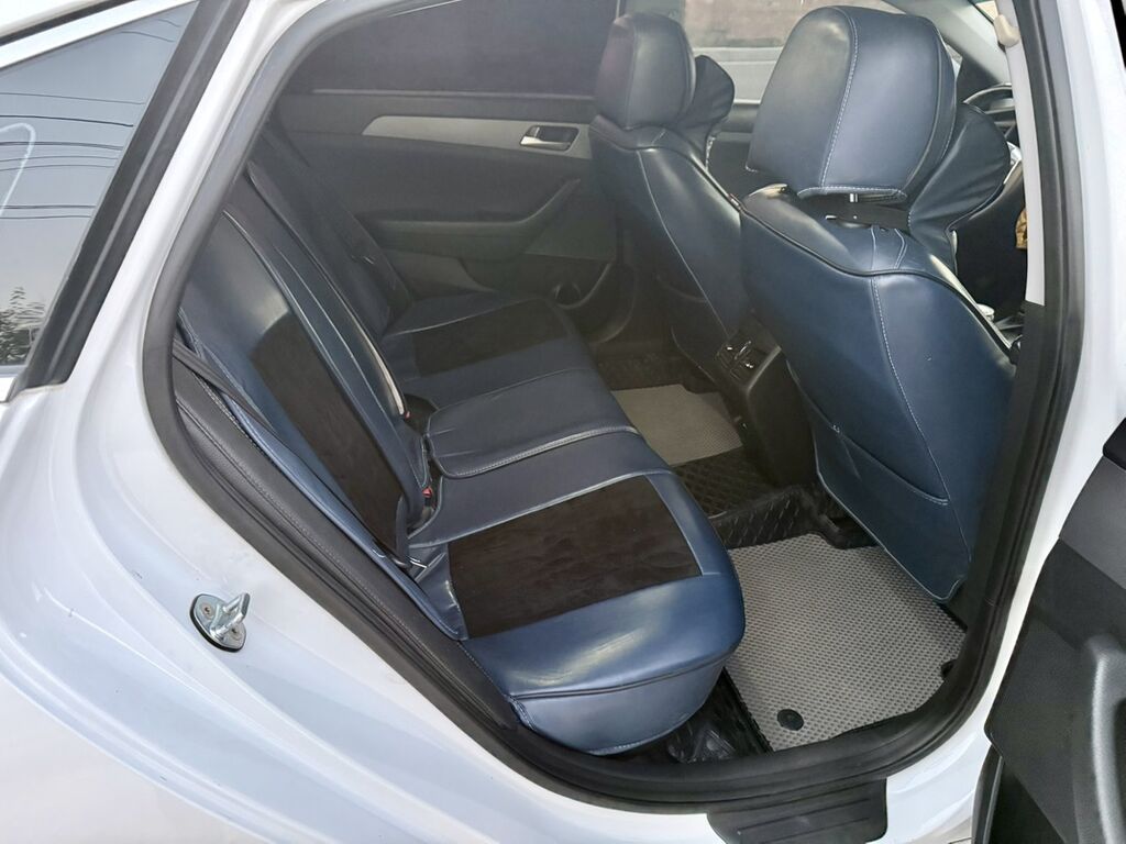Hyundai Sonata: 2018 г., 2 л, Автомат, Газ, Седан: фото 7