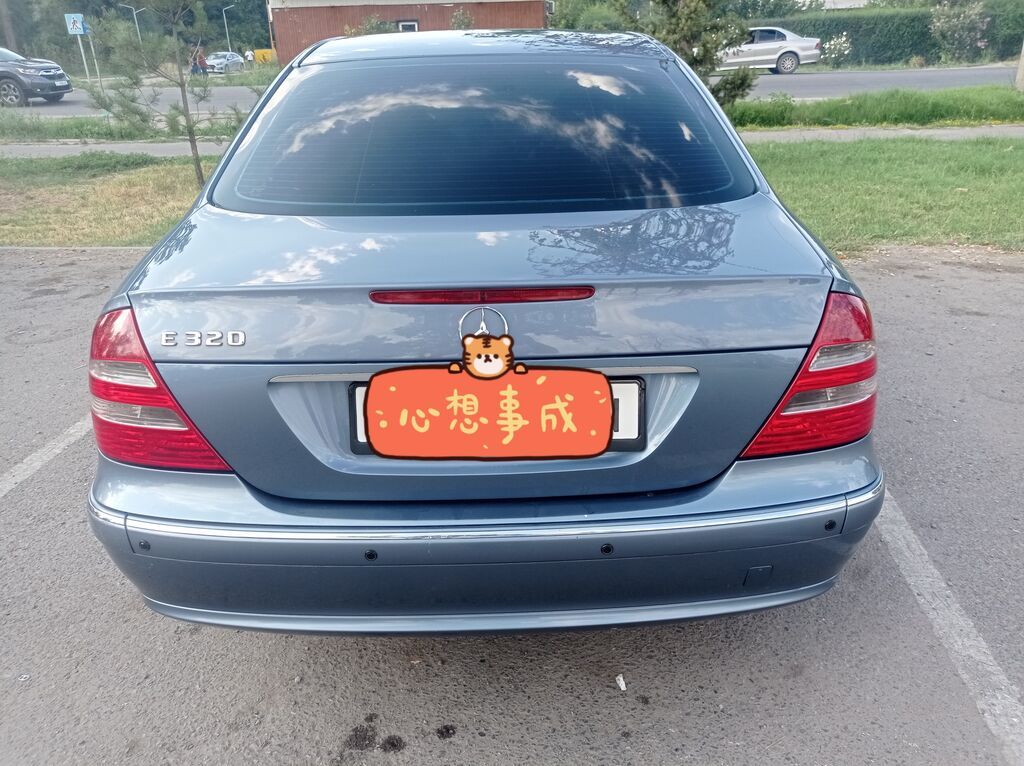 Mercedes-Benz E-Class: 2004 г., 3.2 л, Автомат, Бензин, Седан: фото 4