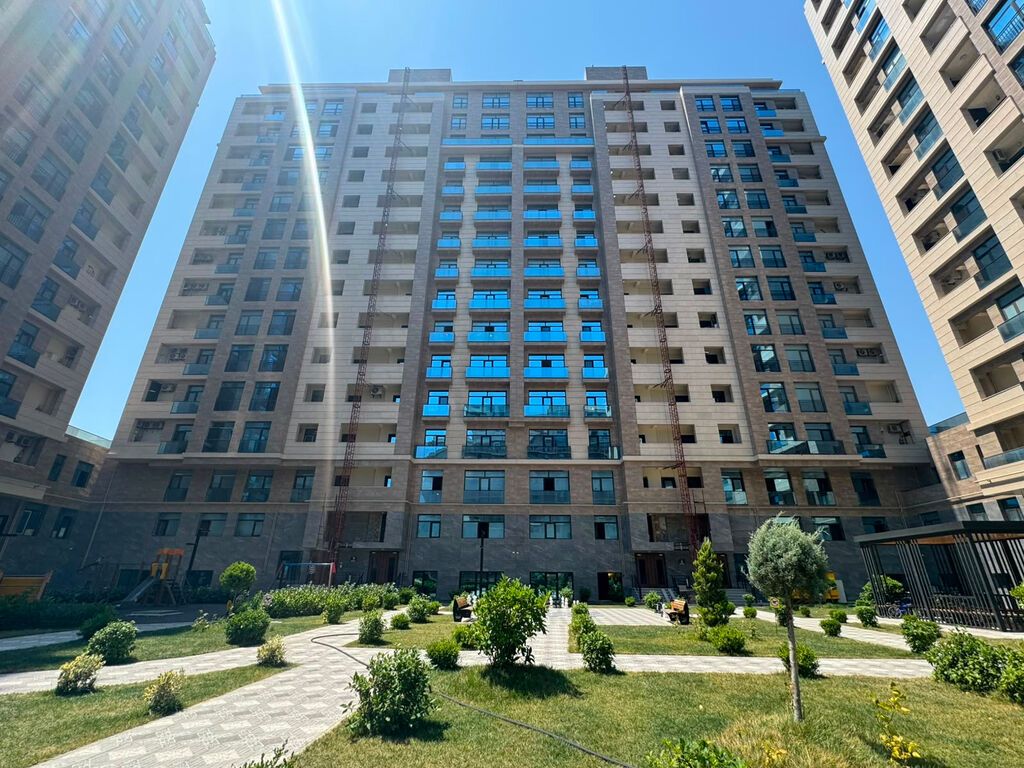 3 otaqlı, Yeni tikili, 133 kv. m