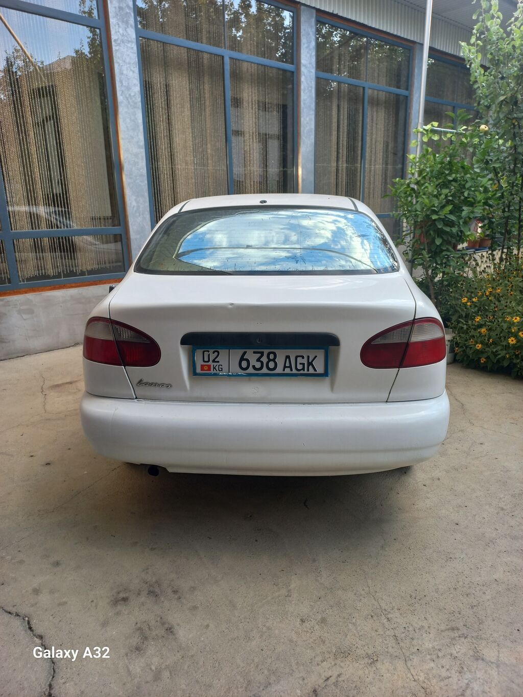 Daewoo Lanos: 1997 г., 1.5 л, Механика, Бензин, Седан: фото 2