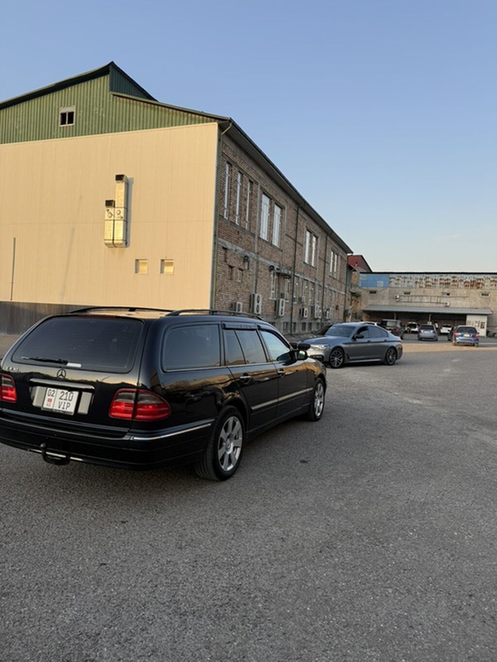 Mercedes-Benz E-Class: 2003 г., 4.3 л, Автомат, Газ, Универсал: фото 4