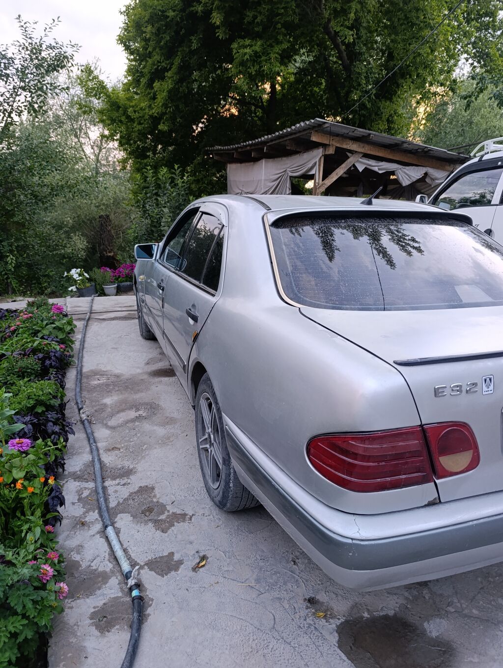 Mercedes-Benz E-Class: 1997 г., 2.2 л, Автомат, Бензин, Седан: фото 1