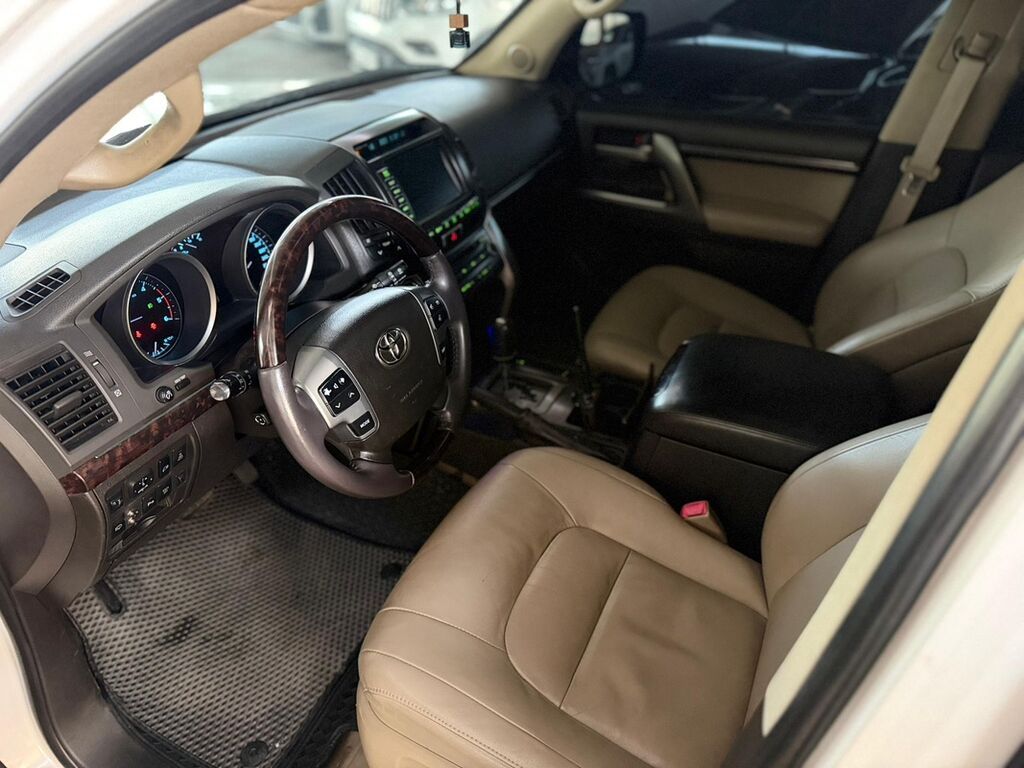 Toyota Land Cruiser: 2008 г., 4.5 л, Автомат, Дизель, Внедорожник: фото 7