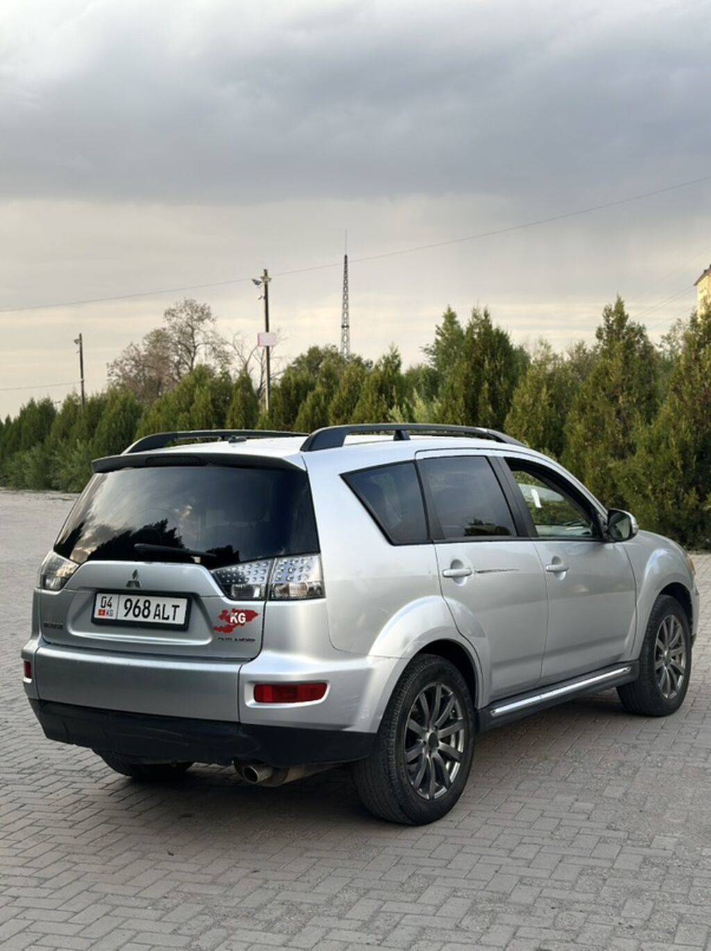 Mitsubishi Outlander: 2011 г., Автомат, Бензин, Кроссовер: фото 6