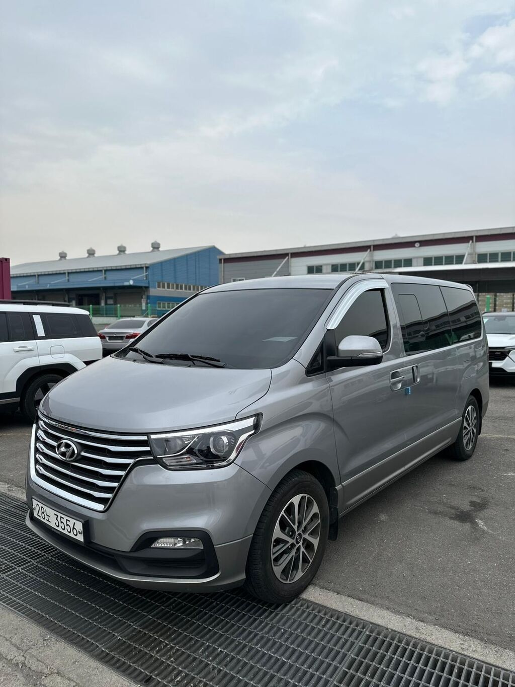 Hyundai Grand Starex