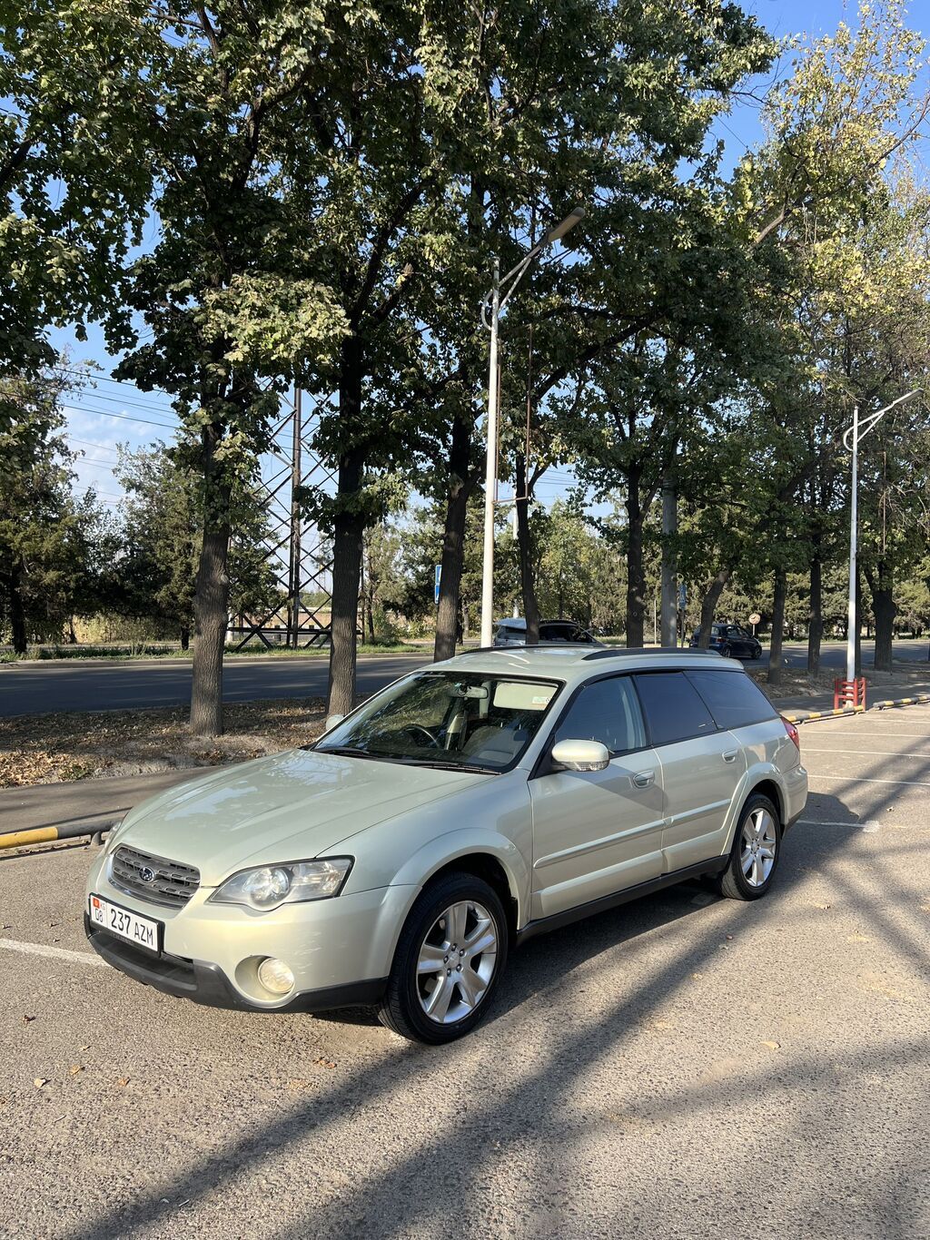 Subaru Outback: 2003 г., 2.5 л, Автомат, Бензин, Универсал: фото 2