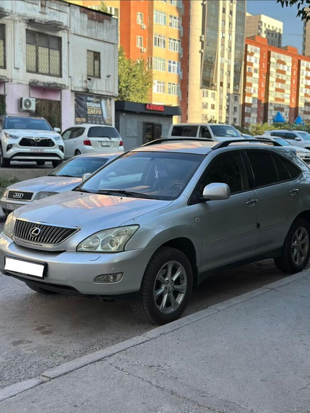 Lexus RX: 2008 г., 3.5 л, Автомат, Бензин, Кроссовер: фото 2