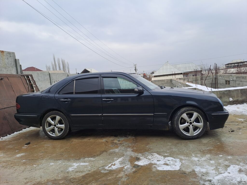 Mercedes-Benz E-Class: 2000 г., 3.2 л, Автомат, Бензин, Седан: фото 2