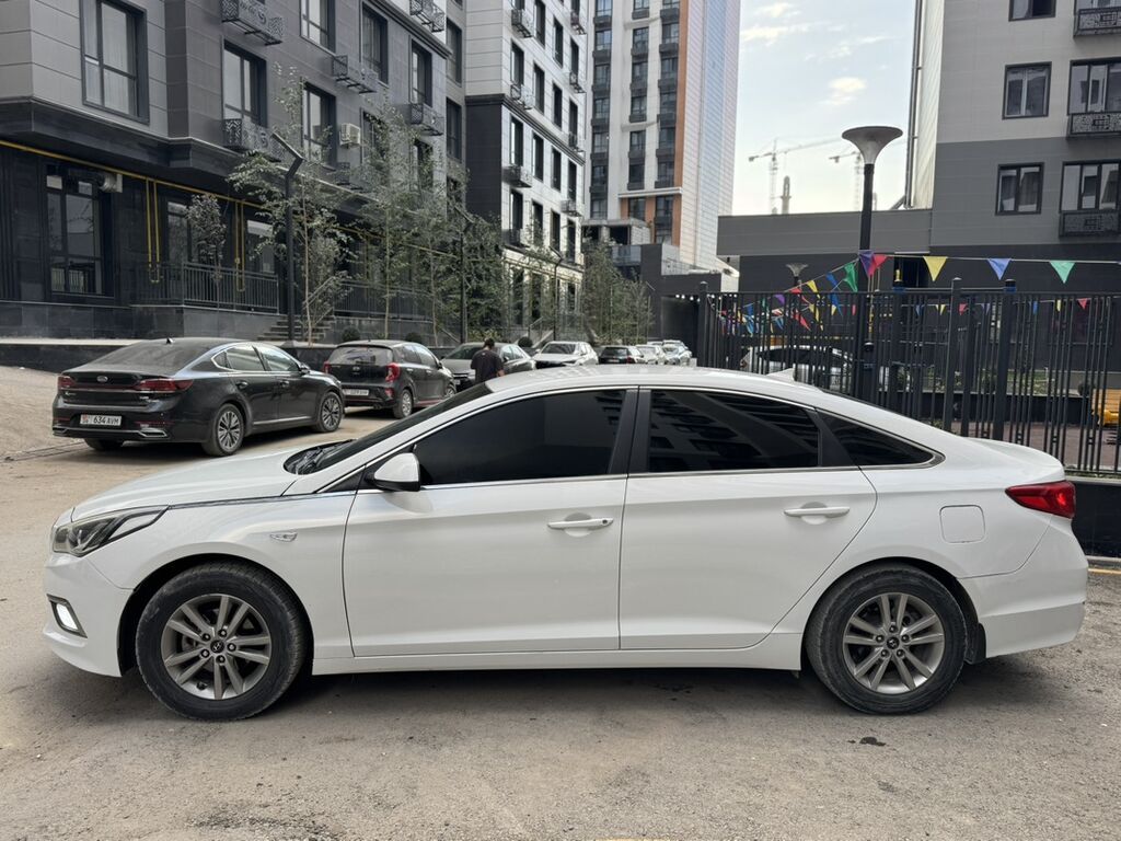 Hyundai Sonata: 2017 г., 2 л, Автомат, Газ, Седан: фото 5
