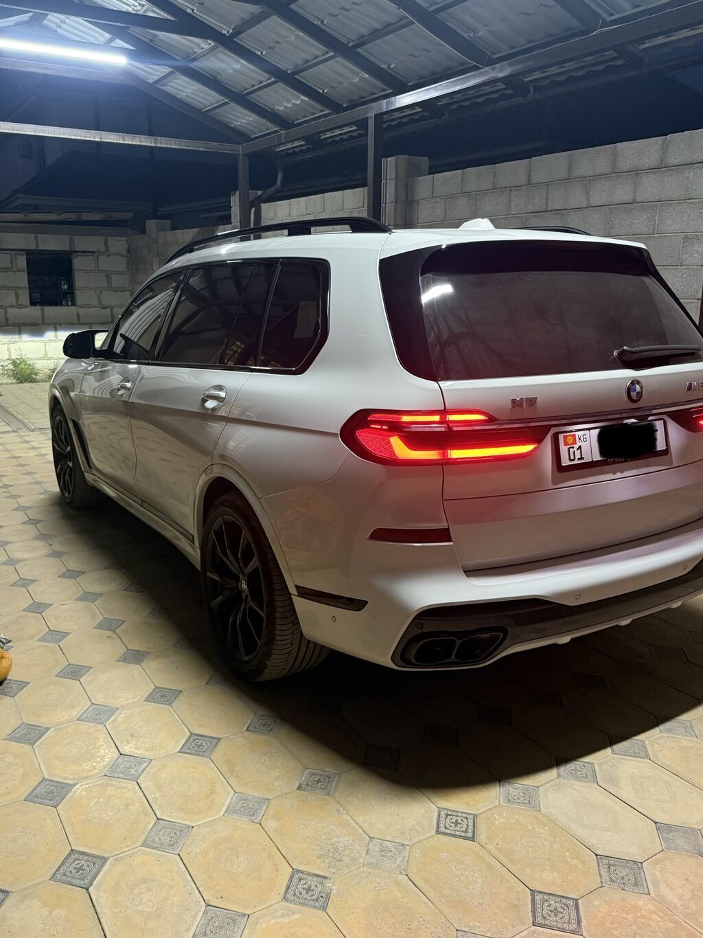 BMW X7: 2022 г., 4.4 л, Автомат, Бензин: фото 5