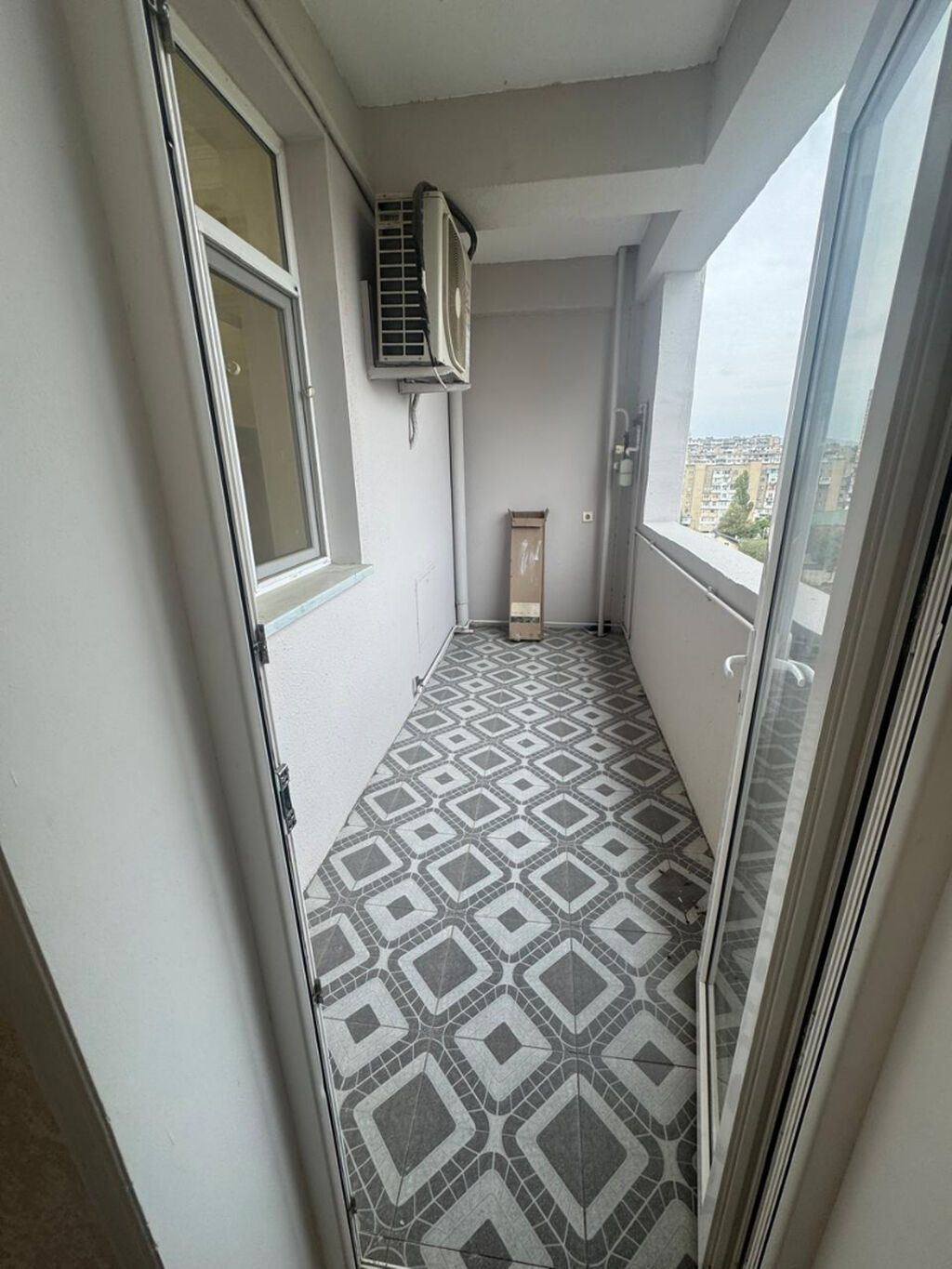 3 otaqlı, Yeni tikili, 87 kv. m