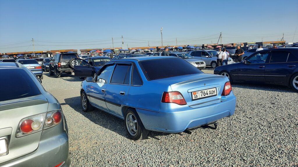 Daewoo Nexia: 2010 г., 1.5 л, Механика, Бензин, Седан: фото 3