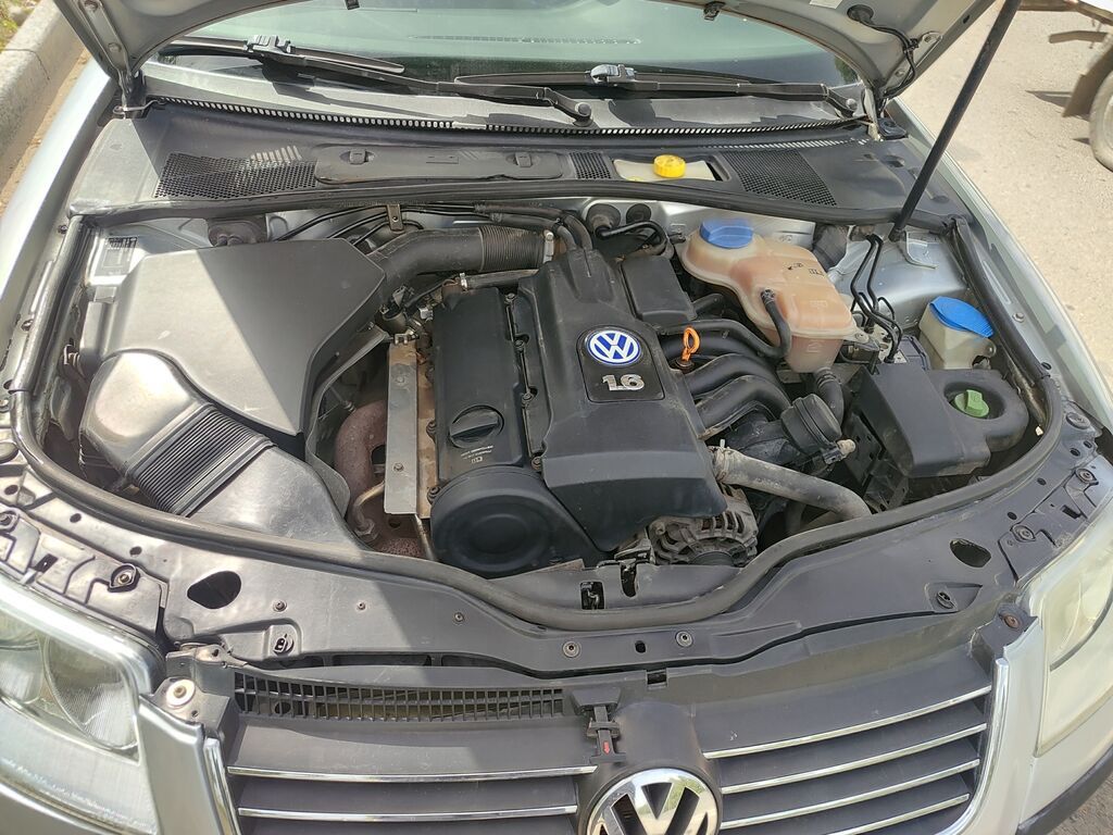 Volkswagen Passat: 2002 г., 1.6 л, Механика, Бензин, Универсал: фото 7