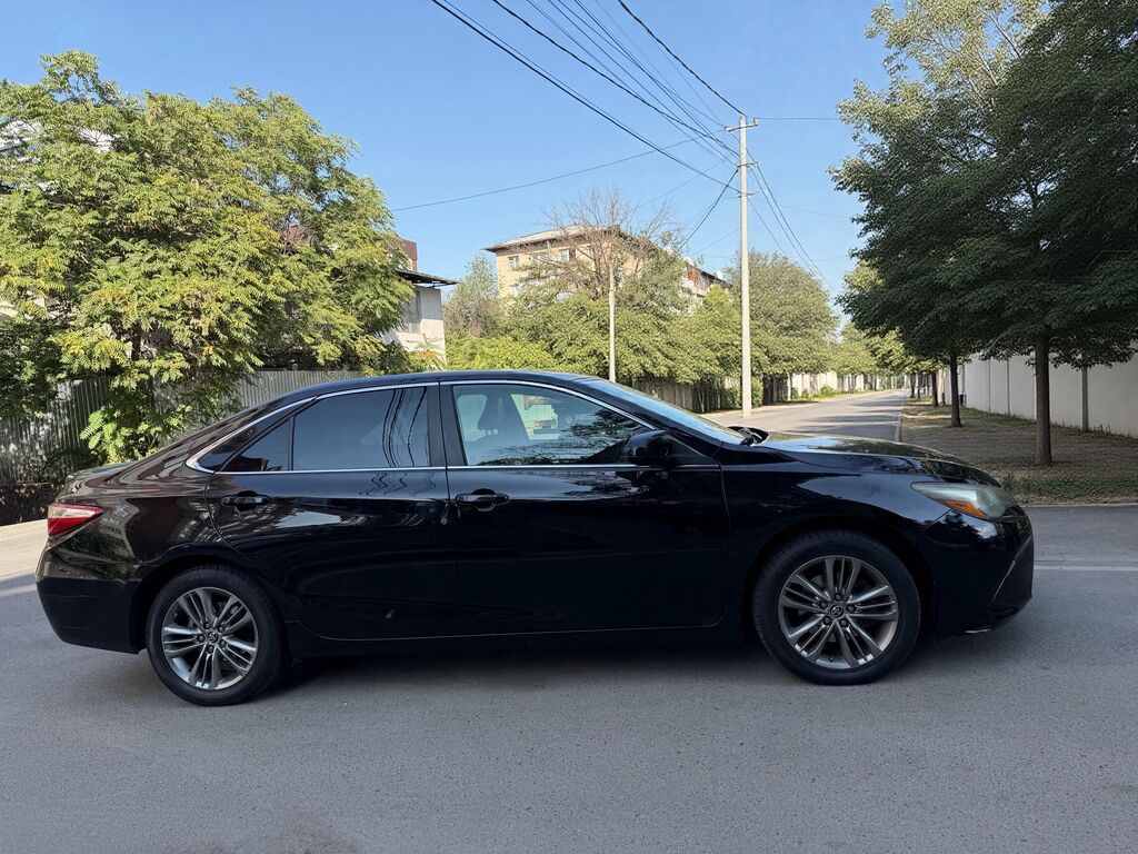 Toyota Camry: 2016 г., Бензин, Седан: фото 2