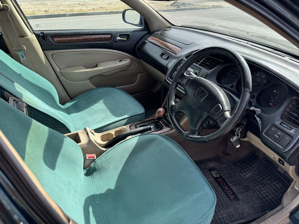 Honda Accord: 2001 г., 2 л, Автомат, Бензин, Хэтчбэк: фото 5
