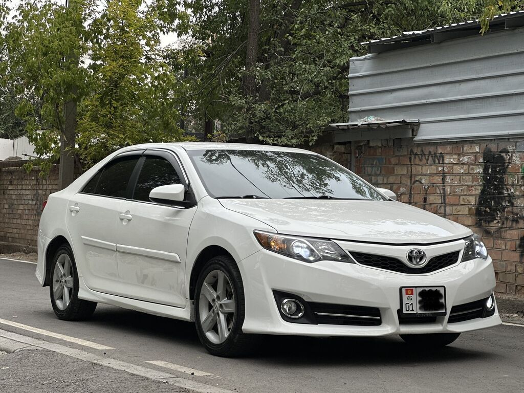 Toyota Camry: 2013 г., 2.5 л, Автомат, Бензин, Седан: фото 3
