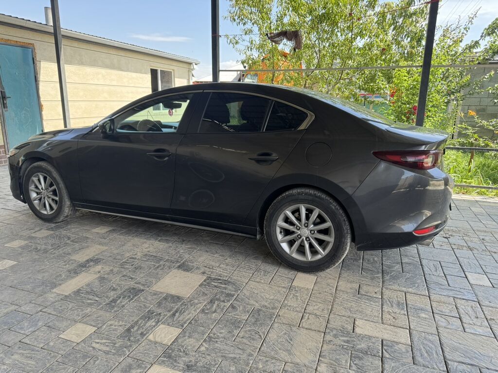 Mazda 3: 2021 г., Бензин, Седан: фото 3