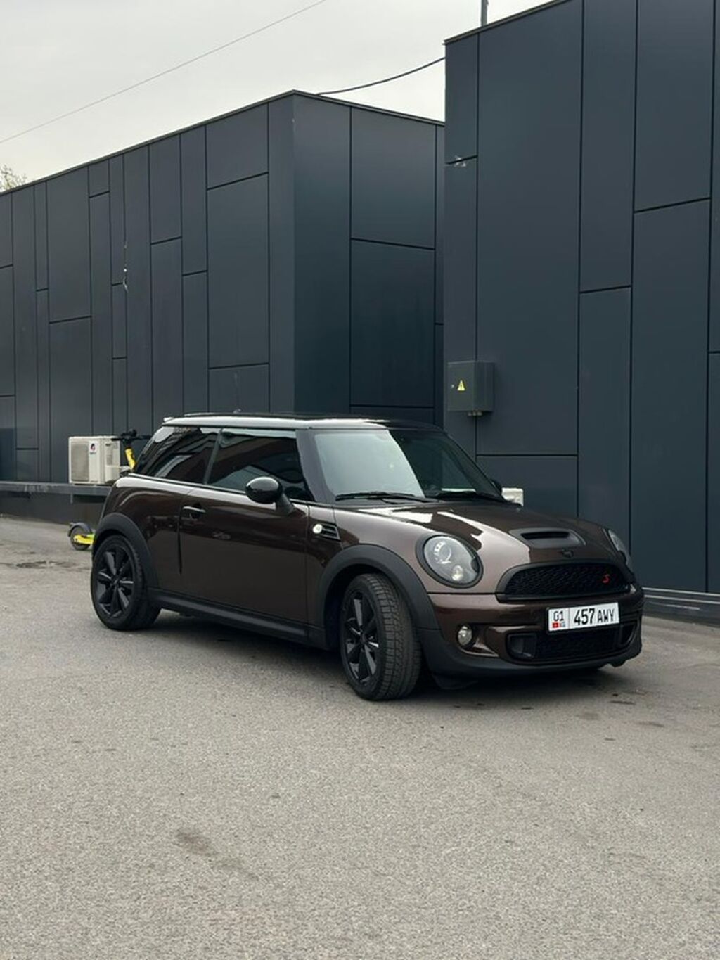 Mini Cooper S: 2011 г., 1.6 л, Автомат, Бензин, Хэтчбэк: фото 6