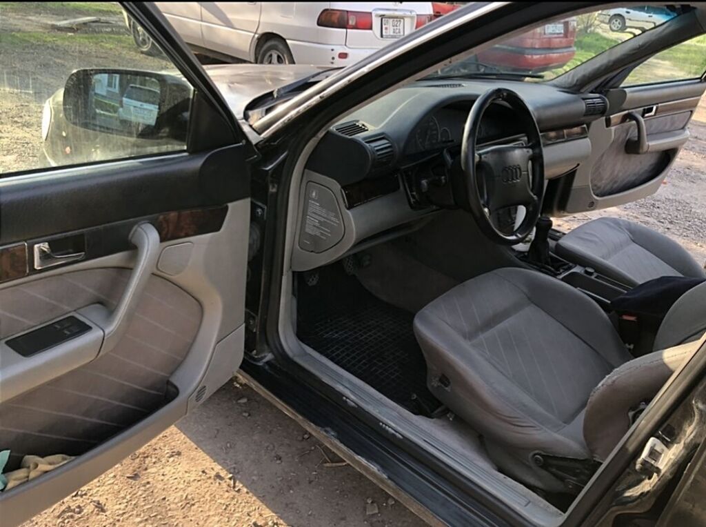 Audi A6: 1996 г., 2.6 л, Механика, Бензин, Седан: фото 5