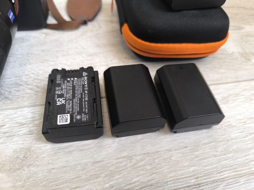 Продам Sony Alpha 7 Mark 3 с объективами: фото 5