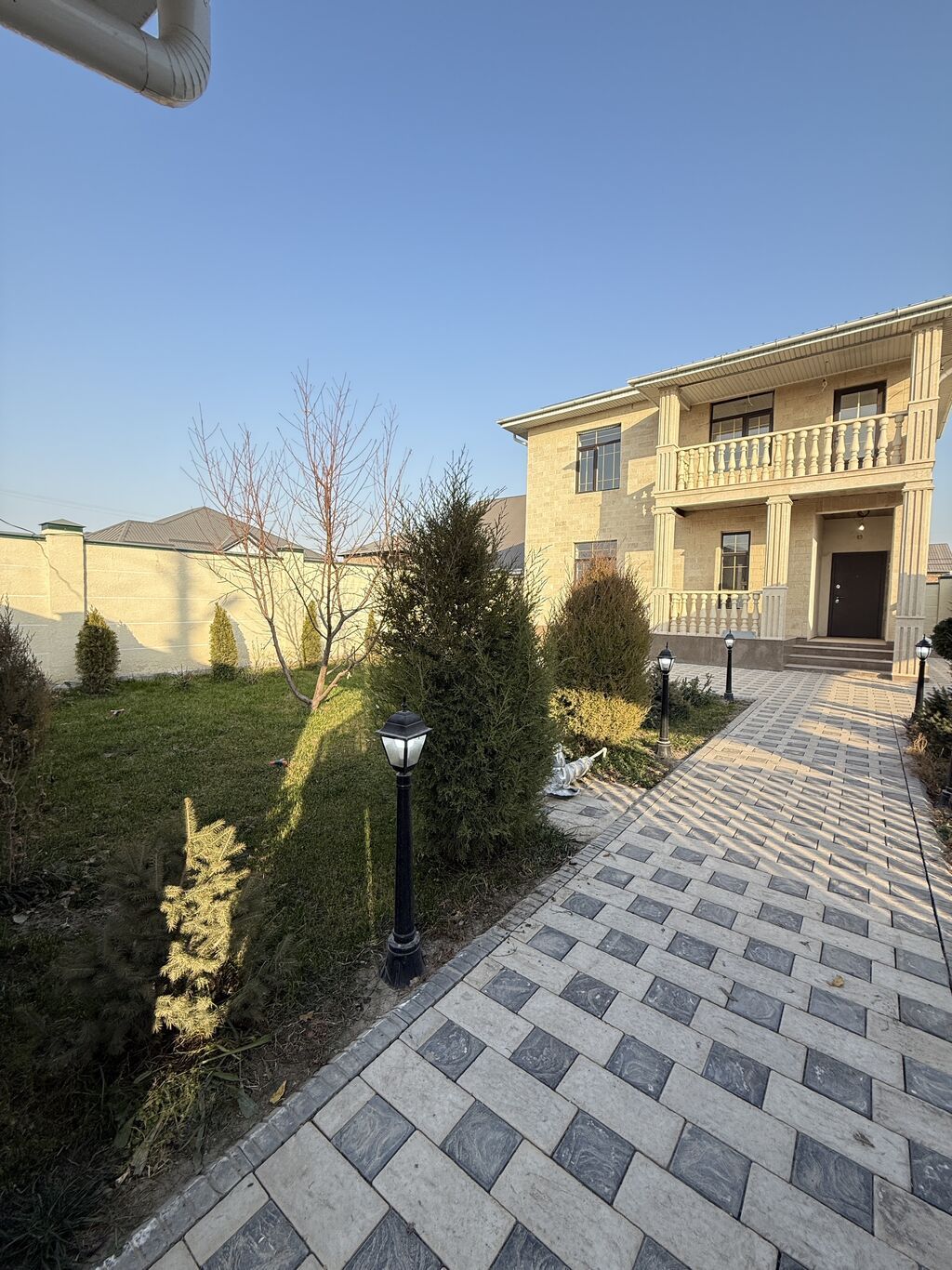 3 комнаты, 125 м², 4 соток, Бишкек, Собственник: фото 1