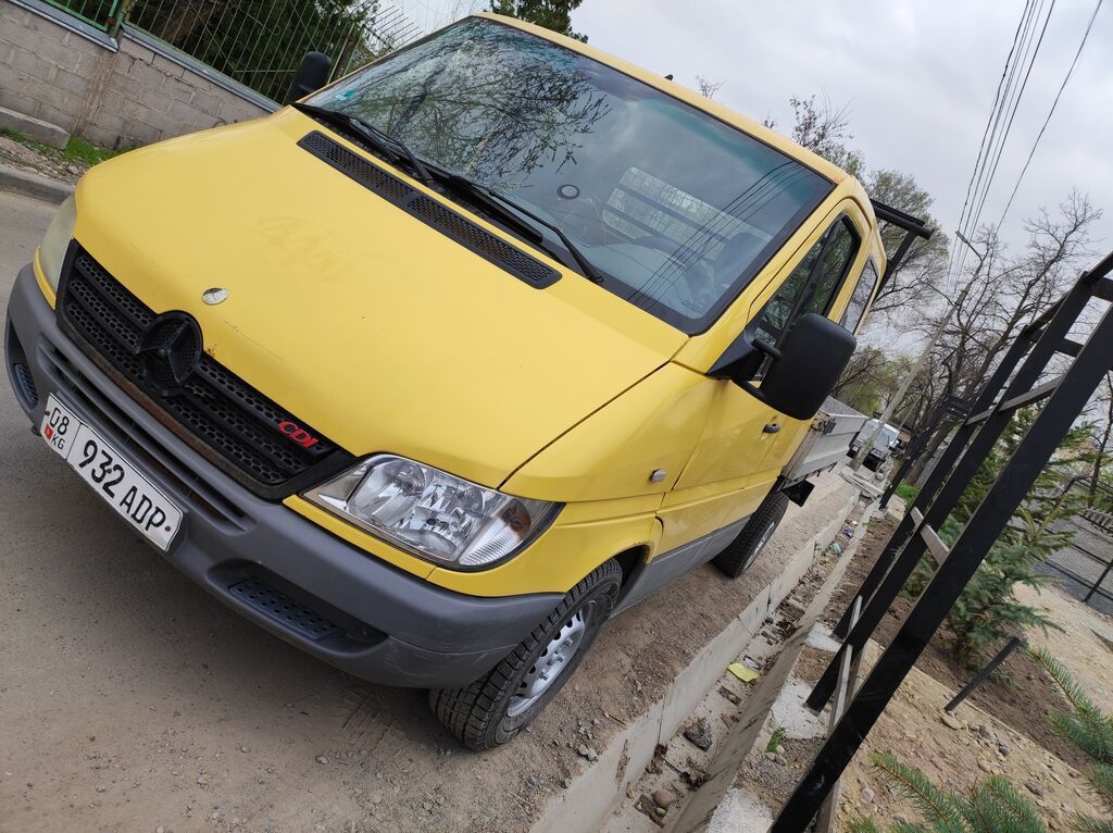 Продаю Мерседес Спринтер 313 первый хозяин: 11000 USD Легкий грузовой ...