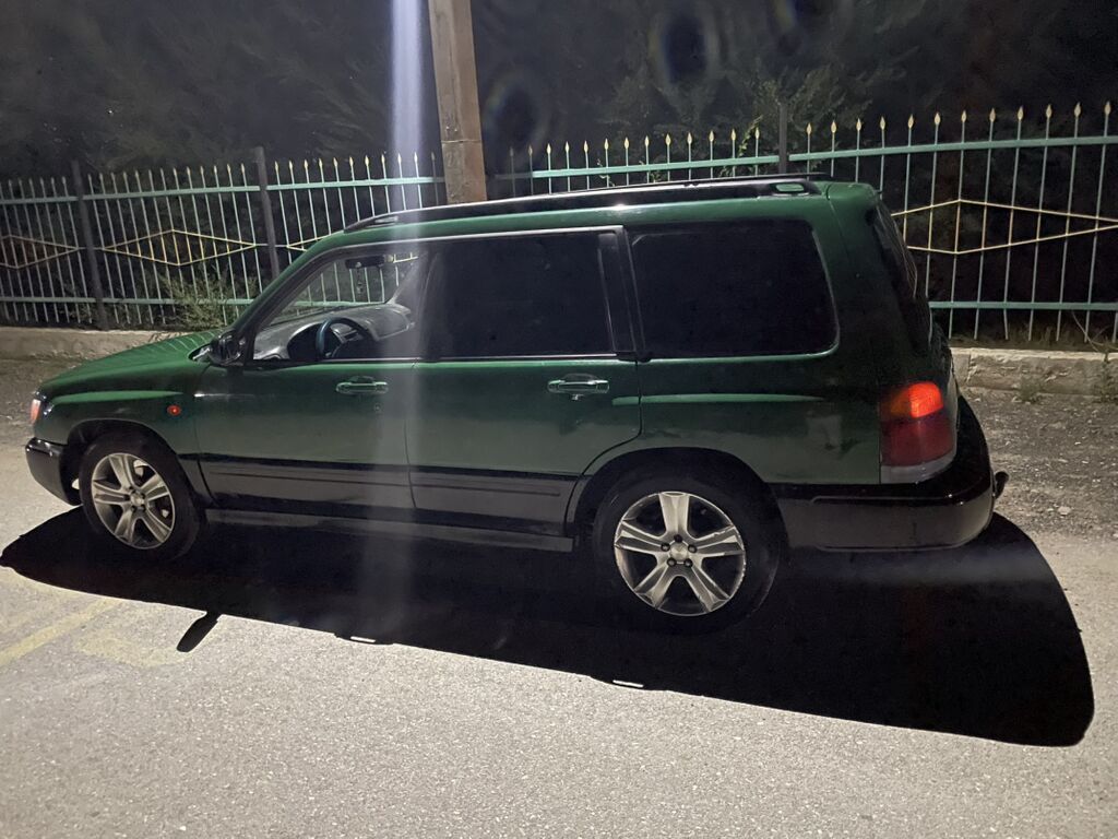 Subaru Forester: 1998 г., 2 л, Механика, Бензин, Универсал: фото 4