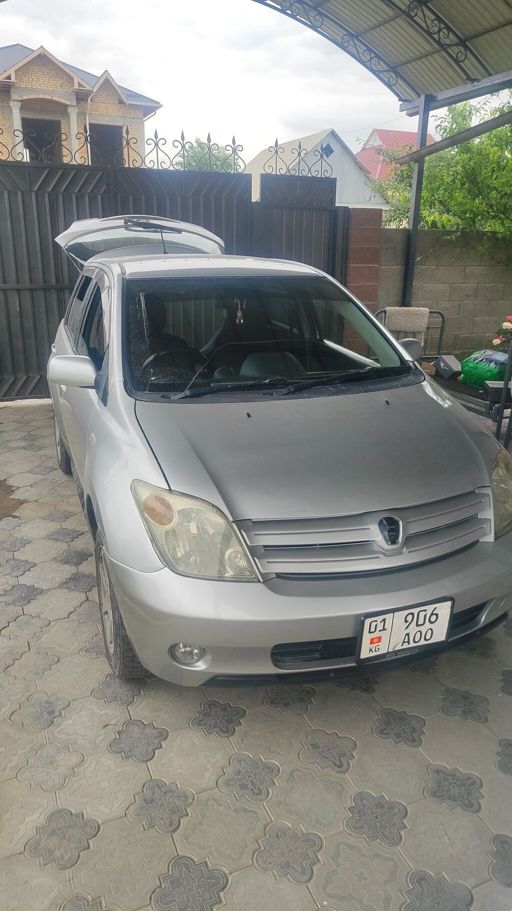 Toyota Ist