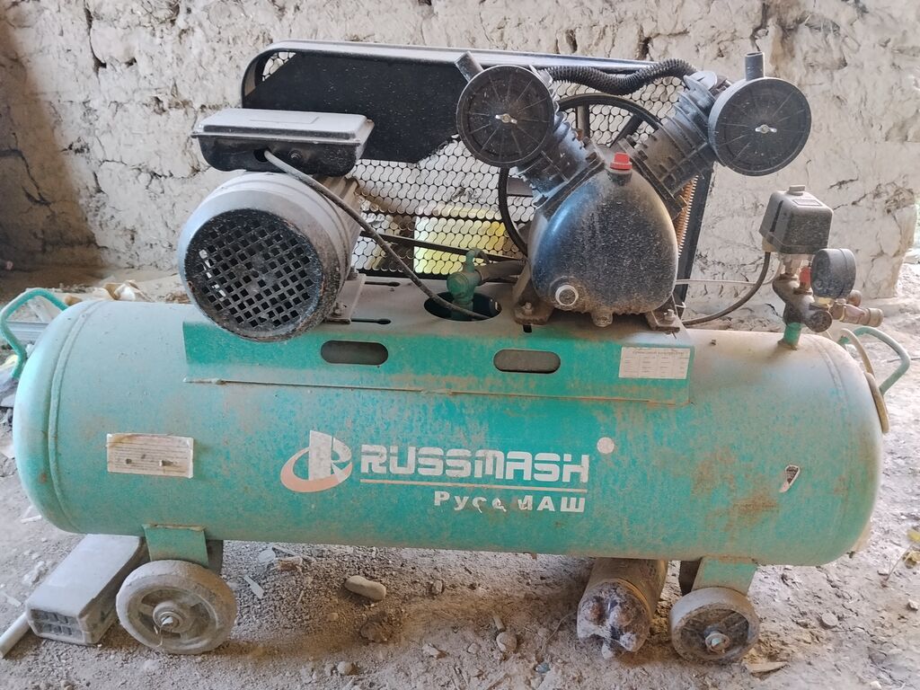 Поршневой воздушный компрессор RUSSMASH (РуссМаш), передвижной на: фото 2