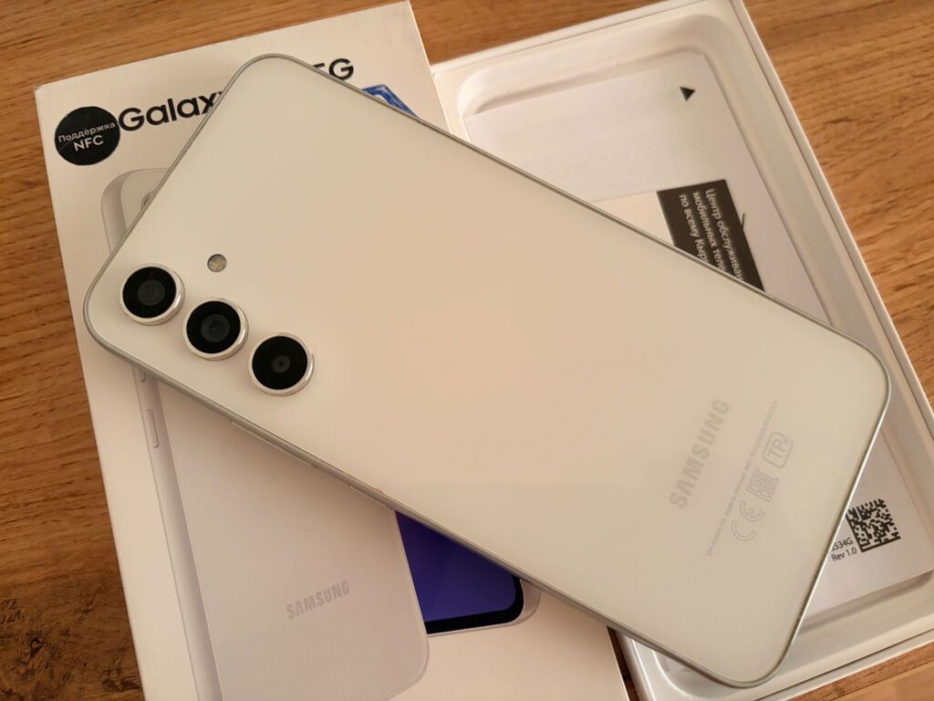 Samsung Galaxy A54 5G, Б/у, 128 ГБ, цвет - Белый, 2 SIM: фото 3